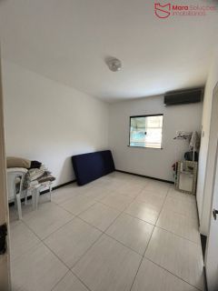 3 imóveis em um só terreno, a apenas 800 metros da praia!