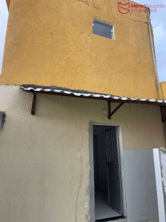 3 imóveis em um só terreno, a apenas 800 metros da praia!