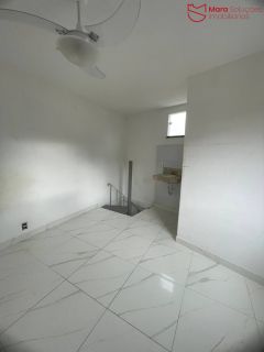 3 imóveis em um só terreno, a apenas 800 metros da praia!