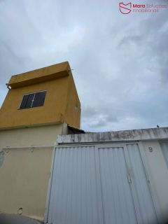 3 imóveis em um só terreno, a apenas 800 metros da praia!