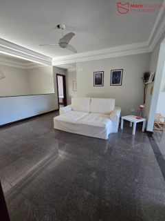 oportunidade no Hortovillas! Se você procura um imóvel espaçoso, com potencial para investimento e localizado em um dos condomínios mais luxuosos de Lauro de Freitas.