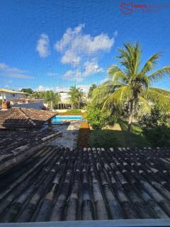 oportunidade no Hortovillas! Se você procura um imóvel espaçoso, com potencial para investimento e localizado em um dos condomínios mais luxuosos de Lauro de Freitas.