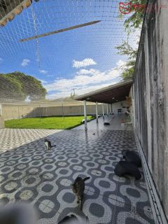 oportunidade no Hortovillas! Se você procura um imóvel espaçoso, com potencial para investimento e localizado em um dos condomínios mais luxuosos de Lauro de Freitas.