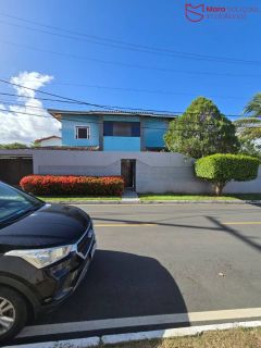 oportunidade no Hortovillas! Se você procura um imóvel espaçoso, com potencial para investimento e localizado em um dos condomínios mais luxuosos de Lauro de Freitas.