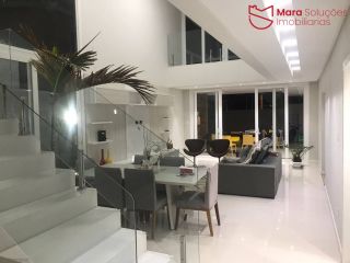 Casa de Alto padrão com 5/4 em Vilas do Atlântico!