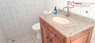 Casa ampla com dois pavimentos 6/4 para aluguel no Rio Vermelho.