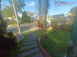 Casa duplex em Alphaville Litoral Norte.