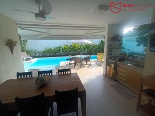 Casa duplex em Alphaville Litoral Norte.