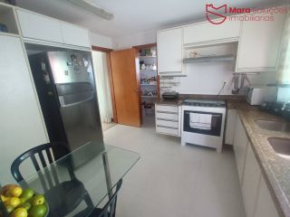 Casa duplex em Alphaville Litoral Norte.