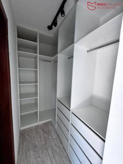 Casa à venda em Ipitanga – condomínio fechado.