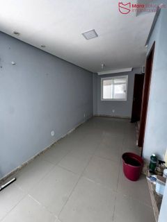 Casa à venda em Ipitanga – condomínio fechado.