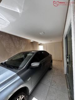 Casa à venda em Ipitanga – condomínio fechado.