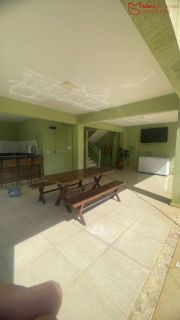 Cobertura 3/4 Semi Mobiliada em Localização Privilegiada – Buraquinho.