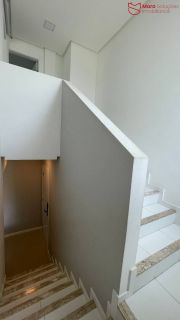 Cobertura 3/4 Semi Mobiliada em Localização Privilegiada – Buraquinho.