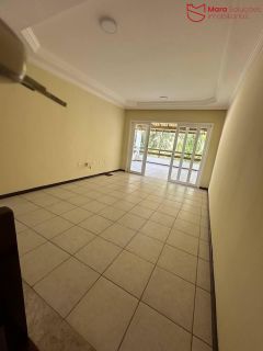 LOCAÇÃO NO COND. VILAS BOSQUE LAURO DE FREITAS PRÓXIMO PARQUE SHOPPING.