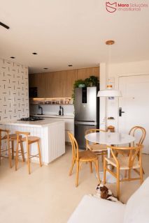 Apartamento Porteira Fechada em Vilas do Atlântico.