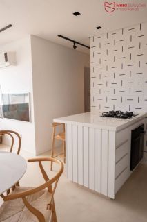 Apartamento Porteira Fechada em Vilas do Atlântico.