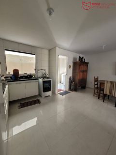 Triplex com 3 suítes em rua pública em Ipitanga.