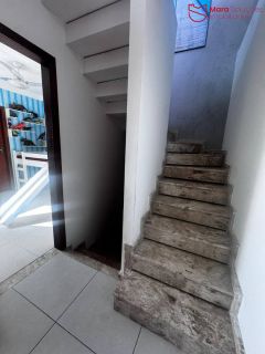 Casa Triplex á Venda com 3 suítes na Avenida Amarílio Thiago.