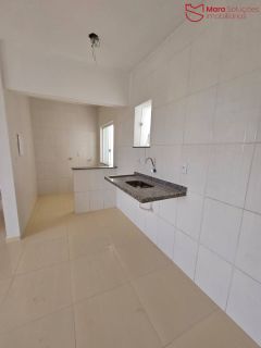 Apartamento em Ipitanga  com 2, 3/4  ou cobertura.