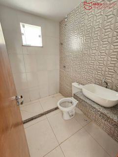 Apartamento em Ipitanga  com 2, 3/4  ou cobertura.