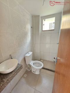 Apartamento em Ipitanga  com 2, 3/4  ou cobertura.