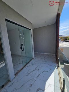 Casa em Pitangueiras  com 3 suites.