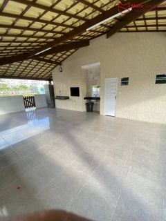 Apartamento térreo 2/4 com planejados em condomínio completo!