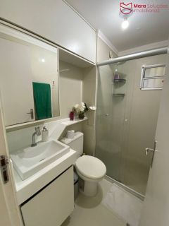 Apartamento térreo 2/4 com planejados em condomínio completo!
