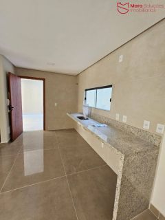 Casa Triplex em Condomínio na região de Pitangueiras.