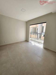 Casa Triplex em Condomínio na região de Pitangueiras.