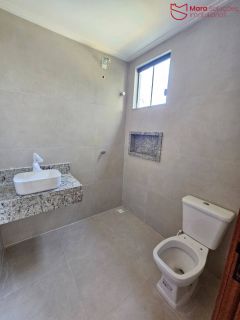 Casa Triplex em Condomínio na região de Pitangueiras.