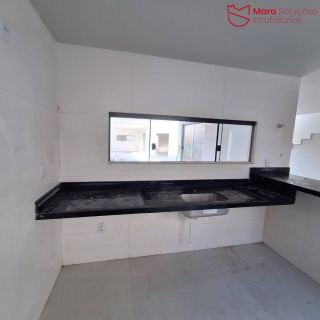 Casa nova dentro do Portão do Sol em Buraquinho.