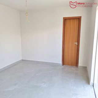 Casa nova dentro do Portão do Sol em Buraquinho.