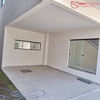 Casa nova dentro do Portão do Sol em Buraquinho.