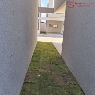 Casa nova dentro do Portão do Sol em Buraquinho.