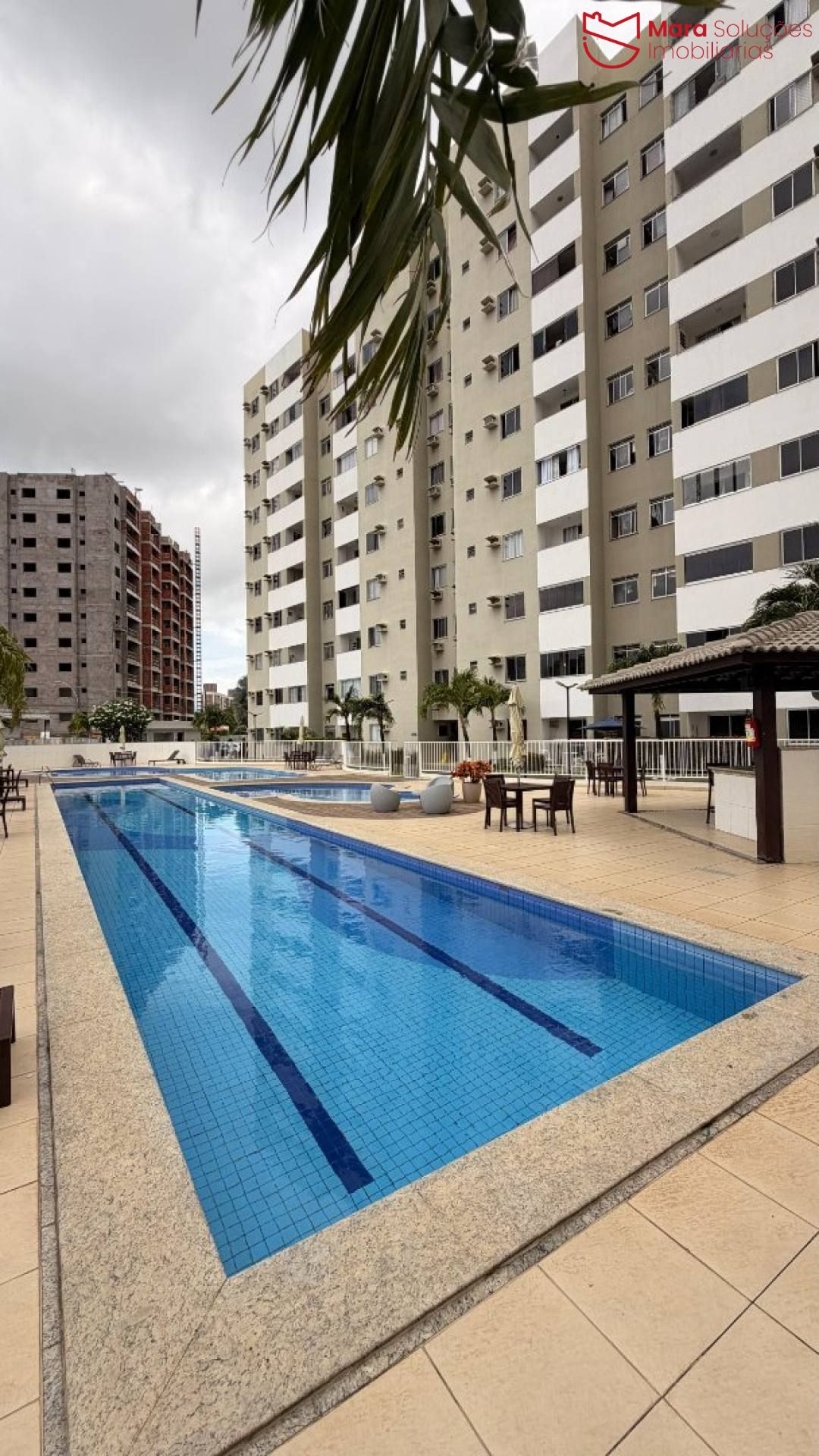 Apartamento á Venda com 2/4, sendo 1 suítes no Condomínio Morada Real.