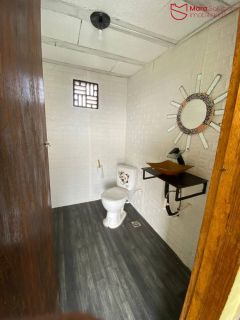 Viva com Estilo: Casa 2/4 com Suítes, Closet e Terraço Exclusivo.