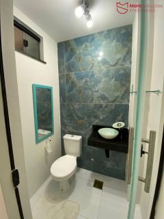 Viva com Estilo: Casa 2/4 com Suítes, Closet e Terraço Exclusivo.