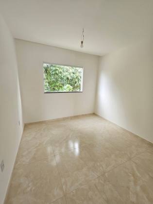 Casa Solta e individual em Pitangueiras.