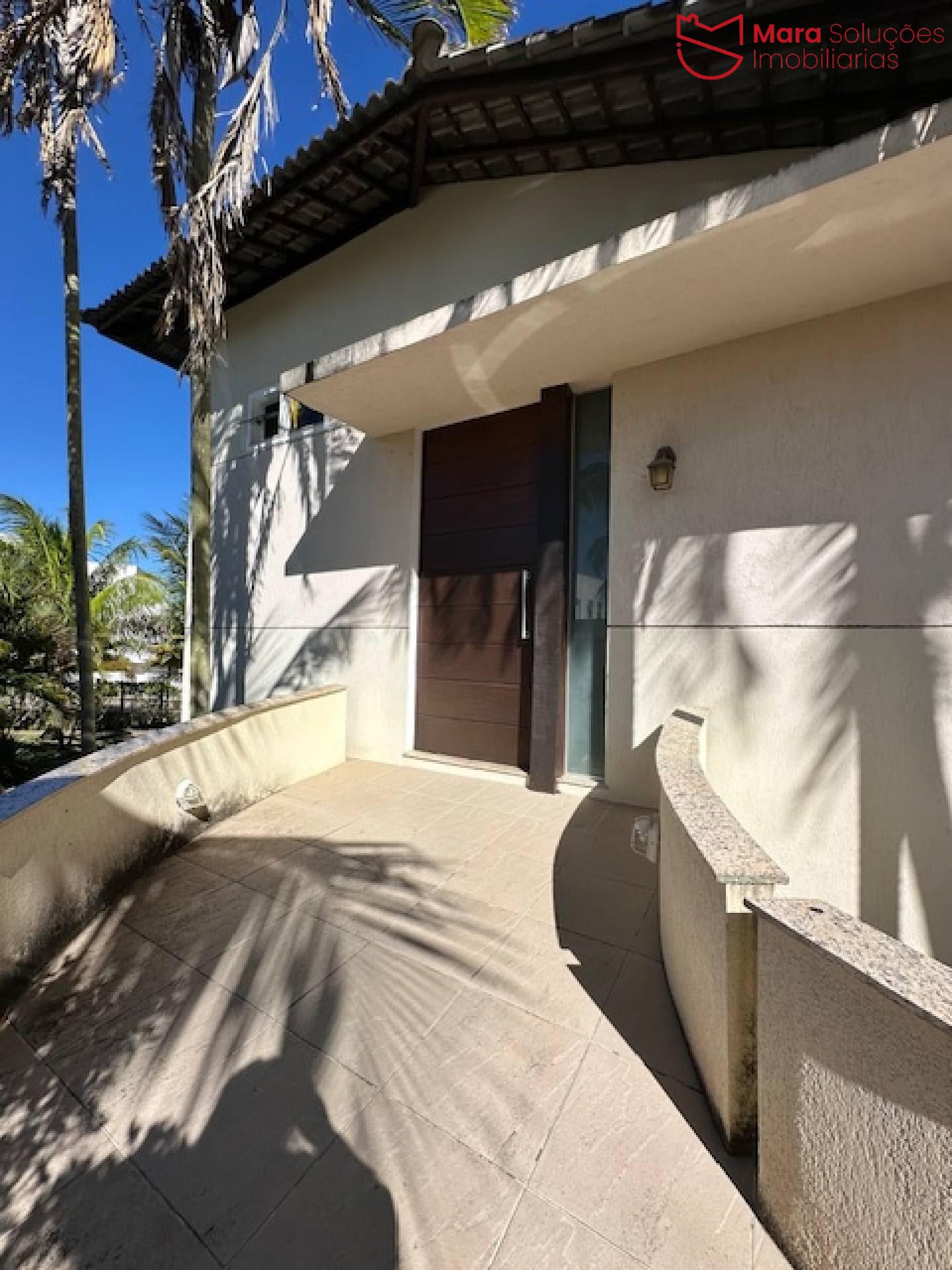 Casa alto padrão no cond. buacaville.