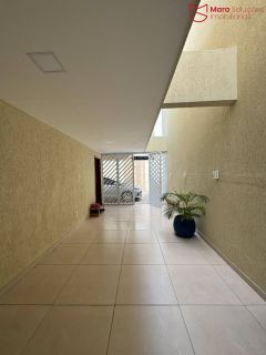 Casa para locação com 3 suítes na Avenida Amarílio Thiago.