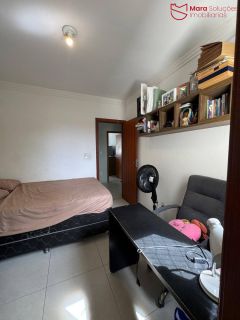Casa para locação com 3 suítes na Avenida Amarílio Thiago.