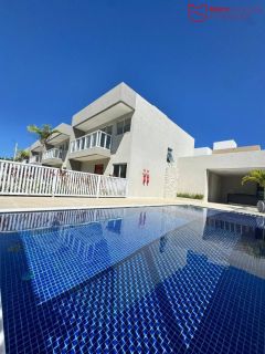 Condomínio de Casas na principal de Buraquinho.