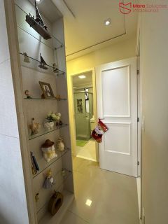 VENDA | APARTAMENTO 2/4 COM SUÍTE E VARANDA – MAR DE ITAPUÃ.