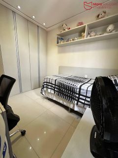 VENDA | APARTAMENTO 2/4 COM SUÍTE E VARANDA – MAR DE ITAPUÃ.