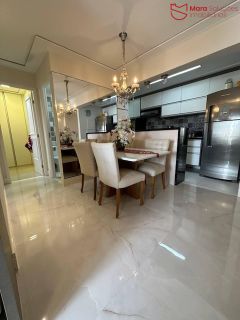 VENDA | APARTAMENTO 2/4 COM SUÍTE E VARANDA – MAR DE ITAPUÃ.