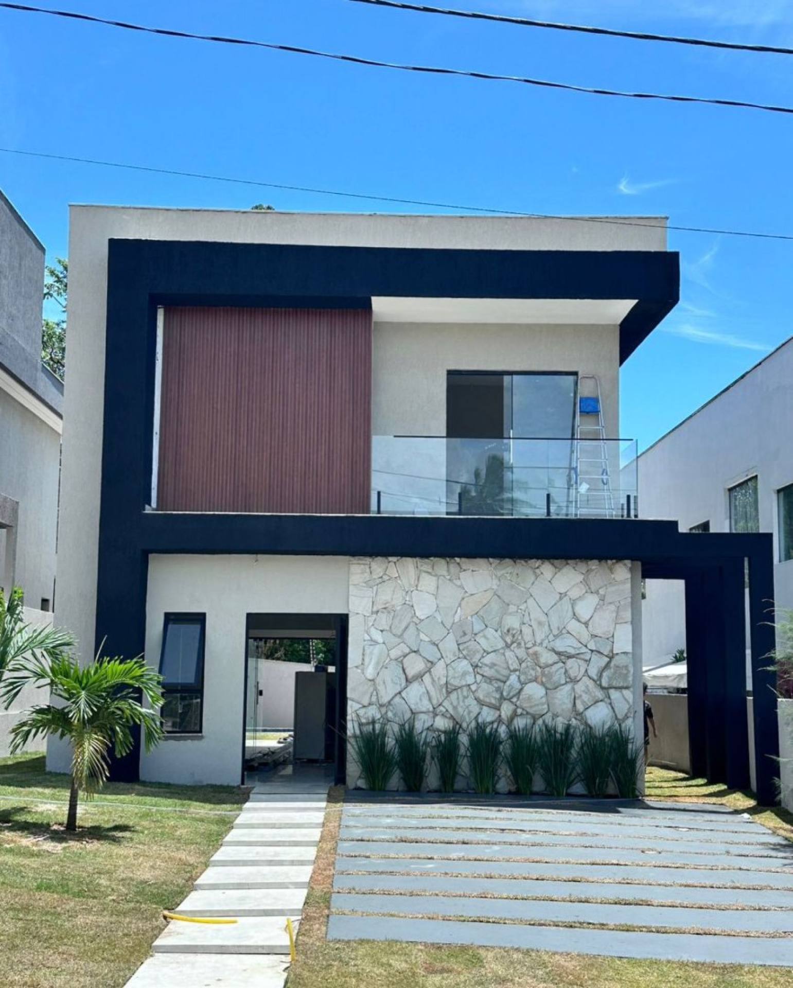 Vendo Casa de ALTO PADRÃO.