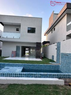 Vendo Casa de ALTO PADRÃO.