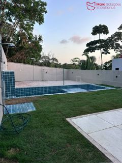 Vendo Casa de ALTO PADRÃO.